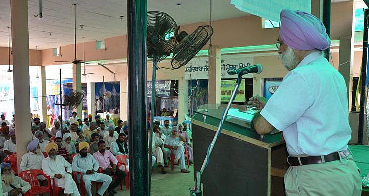 Dr. A. S. Nanda addressing the Gathering in the Ki